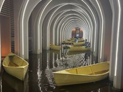 -涨巢·潮玩水疗局