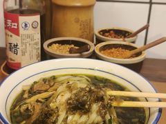 -矮子粉店1985·长沙米粉(湘春路店)