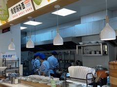 -李与白包子铺(桐梓林店)