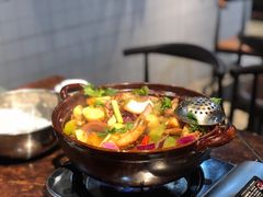 -胡须佬鸡煲四季火锅(海雅缤纷城店)