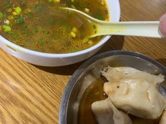 -黄阿姨锅贴大王(万航渡路店)