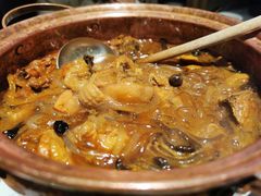 小鸡炖蘑菇-关东小磨东北菜(漕河泾印象城店)