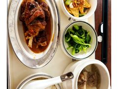 -臻爱住家月嫂育儿嫂(万达店)
