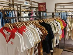 -URBAN REVIVO(佛山南海万达广场店)