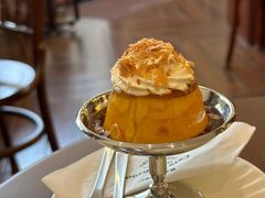 -Café Monson
