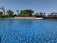 -上海滴水湖皇冠假日酒店