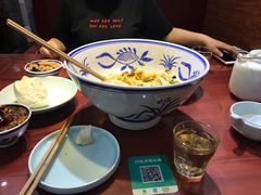 -窄巷子陕菜馆·地道陕西菜(粉巷店)