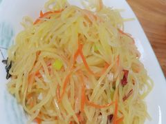 酸辣土豆丝-二红烧烤排骨串(麦岛店)