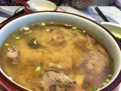 山泉水土猪肉汤-老湘亲·品鉴湘菜(蔡塘爱琴海店)