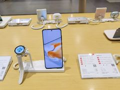 -华为授权体验店(中山公园来福士)