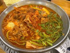 -喇喇排骨火锅·传统韩式脊骨汤(望京西园总店)