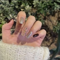 -悦指间美甲美睫
