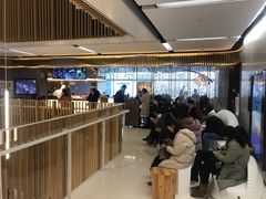 等位区-捞王锅物料理(上海世茂广场店)