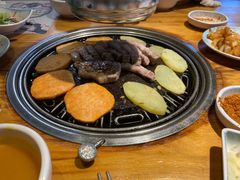 厚切五花肉-唯成•韩国炭火烤肉 유성고기