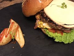 -HIGH FIVE哈福手工汉堡(桂林路店)