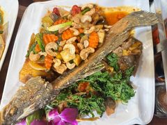 -Dang restaurant (patong phuket)