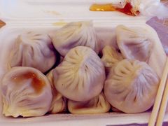 灌汤小笼-大龙汤包