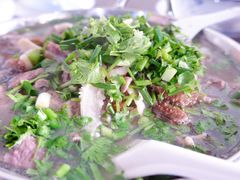 -小杨翘脚牛肉