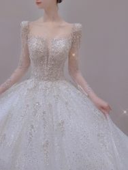 -洋洋婚纱品牌集合店