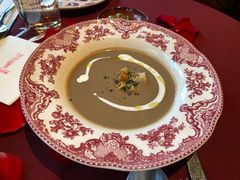 牛肝菌奶油蘑菇汤-BROWNSTONE布朗石西班牙餐厅(富城店)