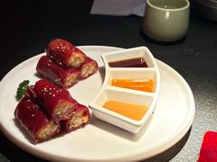 -蝴蝶里·粤菜·点心(滨江龙湖店)