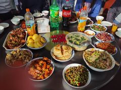 -红色根据地文化主题酒店(太湖街店)