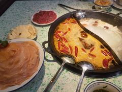 -鸿姐老火锅(疁城新天地店)