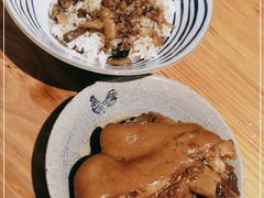 -红猪卤肉饭(大西洋美食城店)