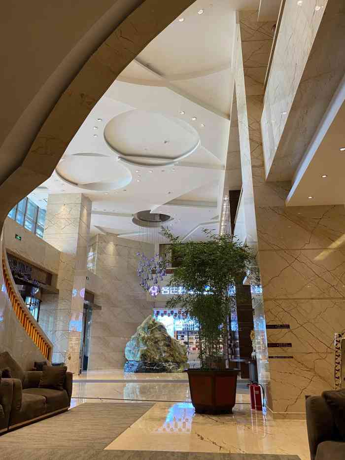 天泊圣汇洗浴-"一直喜欢来天泊,但今天中秋节想好好过个节.