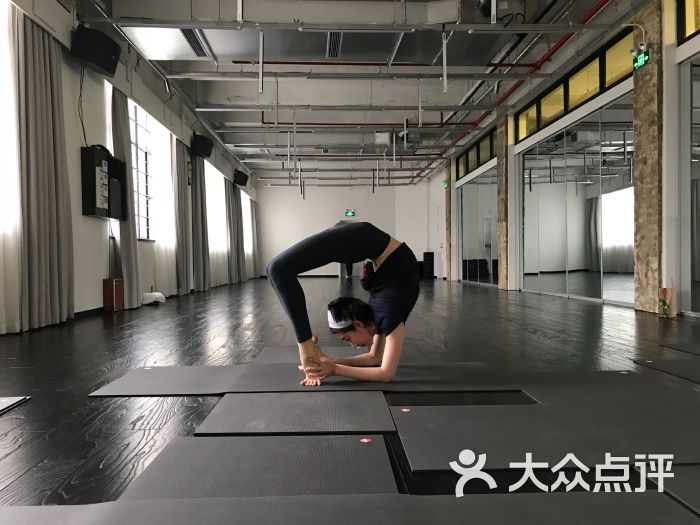 ManiYoga曼逸瑜伽图片