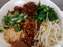 -力香园猪脚米线(金星店)