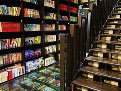 -钟书阁(松江泰晤士小镇店)