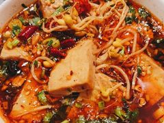 -雪熊哈尔滨烧烤·精酿啤酒·砂锅(中央胜境店)