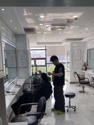 -镁连社·美联社