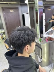 -藤野造型烫发染发