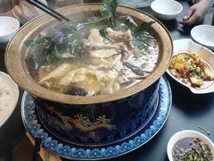 铜锅野生菌炖鸡-华冠悠岚·庭院餐厅(青城后山店)