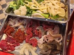 -金鼎雪山牦牛杂火锅(理县总店)