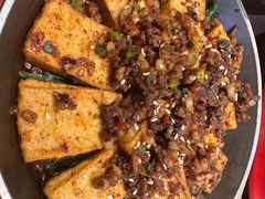 铁板包浆豆腐-川流不息·地道川菜·小龙虾(松东路店)