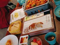 -荷塘秋月·本帮江浙菜(国权路店)