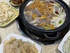 -九寨特色牦牛肉汤锅 羊肉汤锅