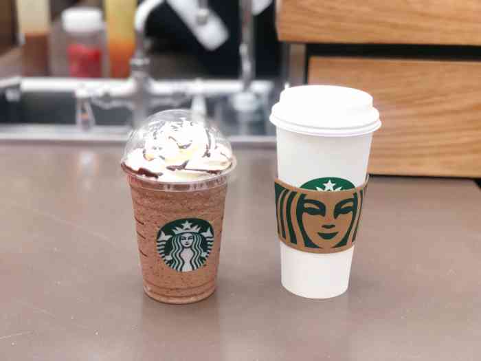 星巴克(深圳机场t3写字楼店)-"宝安机场出发大厅的星巴克,比起二楼那