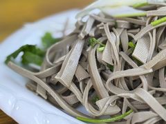 豆腐丝-溢心园香河肉饼总店