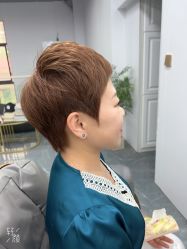 -茶发Salon·烫发染发理发