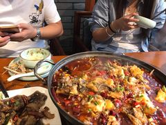 -老唐三下锅 ·张家界地标美食(溪布街店)
