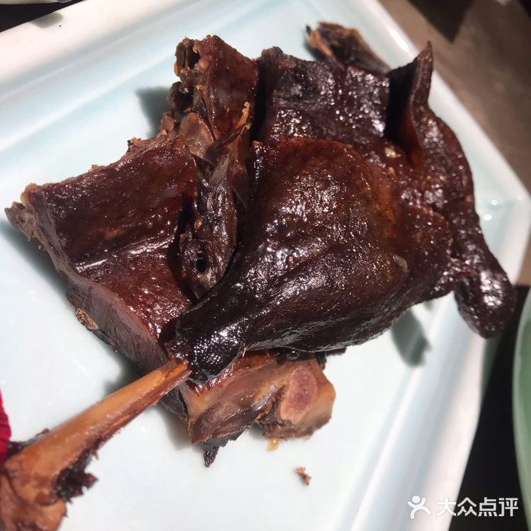未能俘获吾之味蕾。吃饱喝足，下午准备逛gai