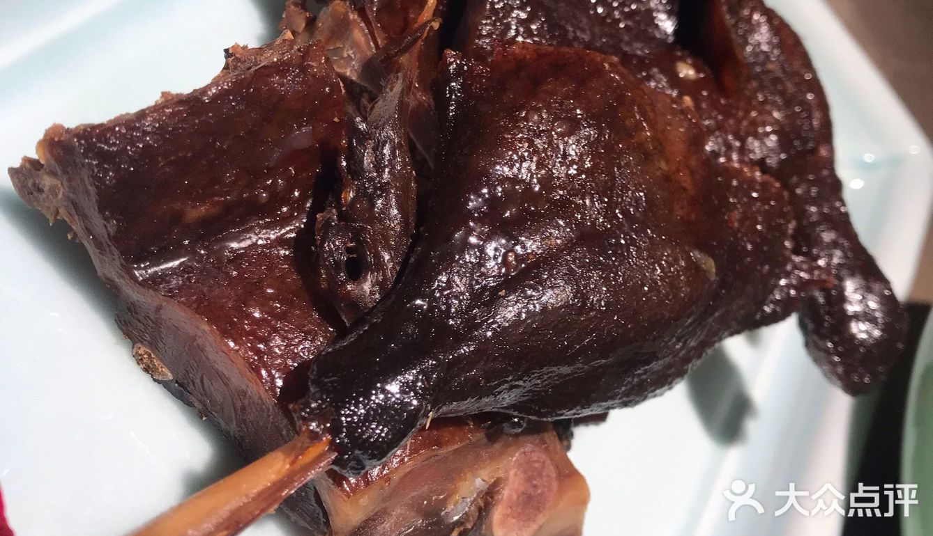 未能俘获吾之味蕾。吃饱喝足，下午准备逛gai