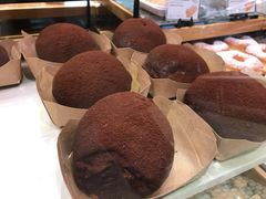 巧克力芋泥夹心面包-巴黎贝甜(印象城店)