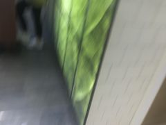 -爱雍·乌节