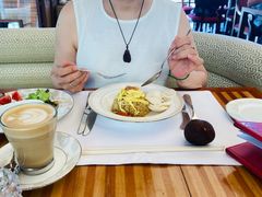 -Boneka Restaurant