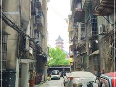 -绳金塔